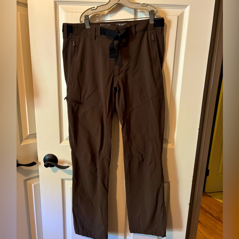 Mountain Hardwear pants. 31w/30l